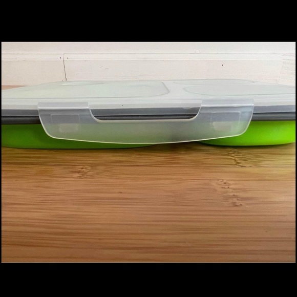 Large 3-Compartment Eco Silicone Collapsible Meal Kit Lunch Box Green leak proof - Picture 4 of 9